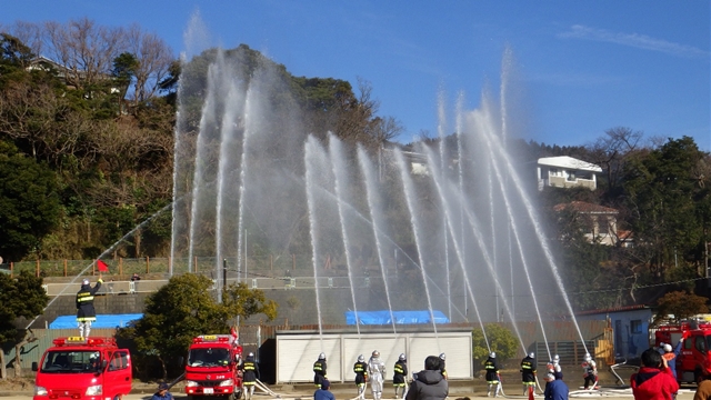 一斉放水