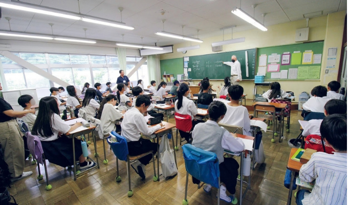 葉山町の中学校の授業の様子
