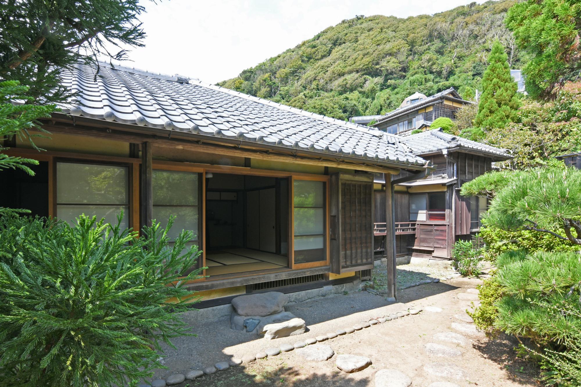 旧金子堅太郎葉山別邸恩賜松荘外観