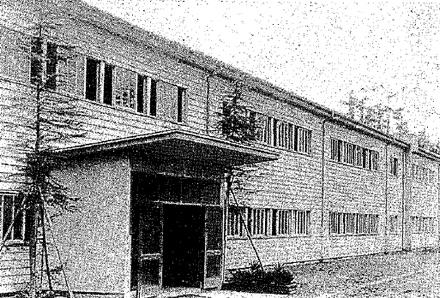 昭和30年に新築された木造校舎