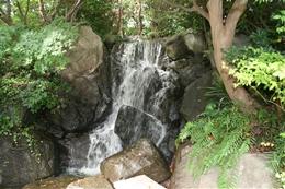 噴井の滝の写真