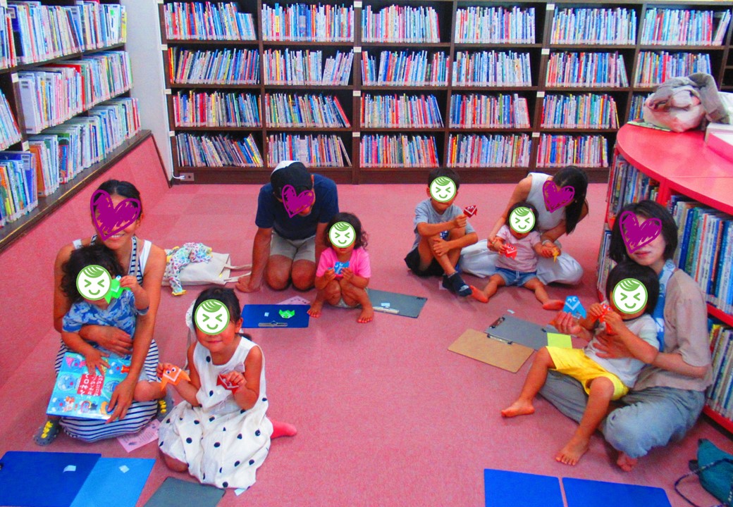 みんなのおはなしかいとおりがみあそび
