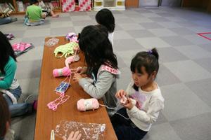 葉桜児童館で子どもたちが遊んでいる様子2